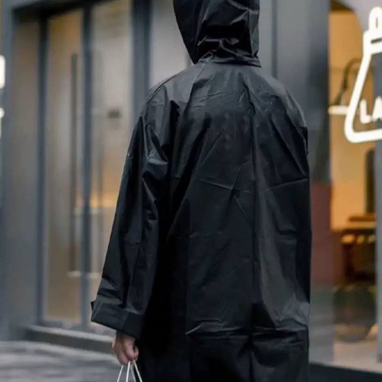 E-shop Unisex Regenmantel mit Kapuze und Knopfleiste - Wiederverwendbarer, dicker, hochwertiger EVA Regenponcho für Erwachsene, lange Ärmel,