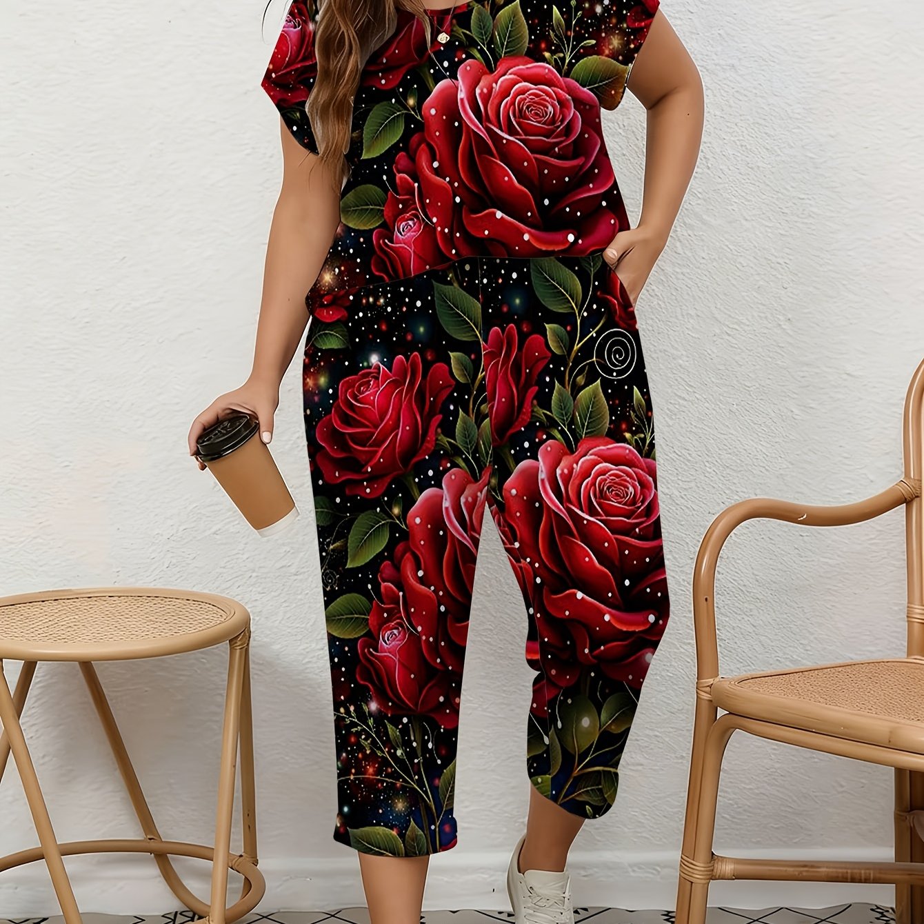 Image of Women'-piece Set, Round Neck Short Sleeve Top With 7/4 Shorts, Red Rose Flower Print, Suitable For Daily And Casual