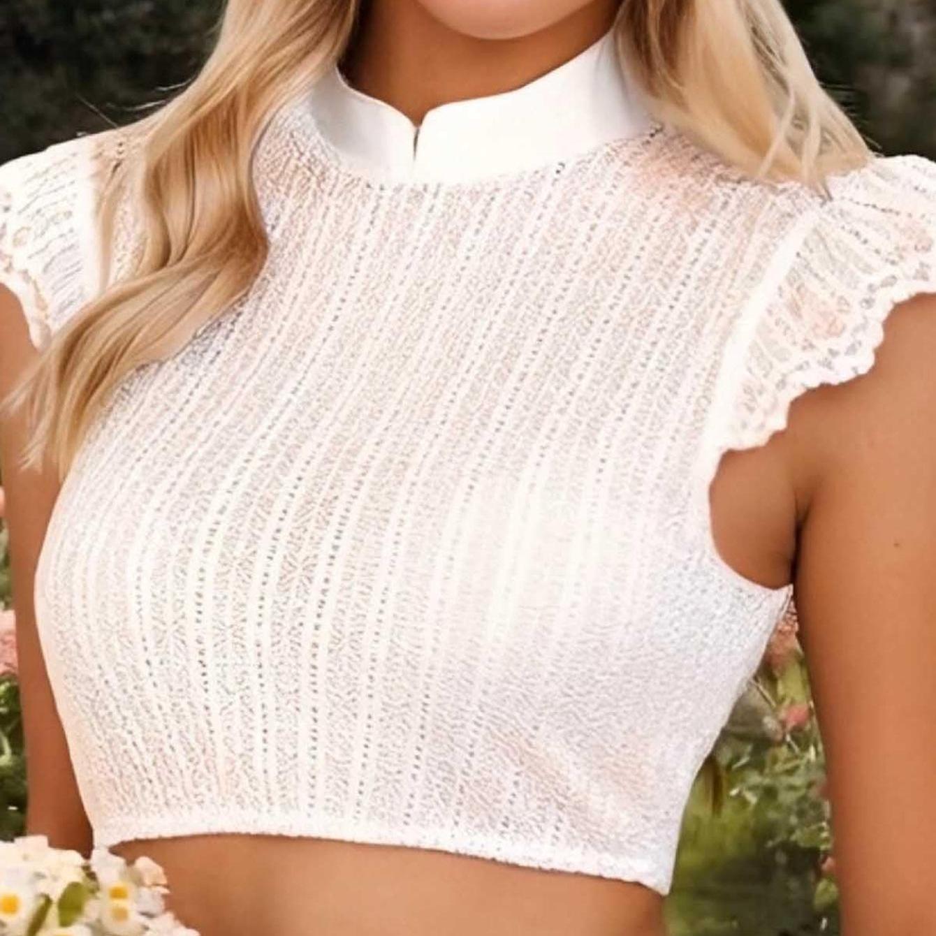 Image of Women's Oktoberfest German Style Cropped Blouse Sleeveless Top Stand Collar Front Buttons Elastic Waist Hem Solid Color Casual Going Out Shirt