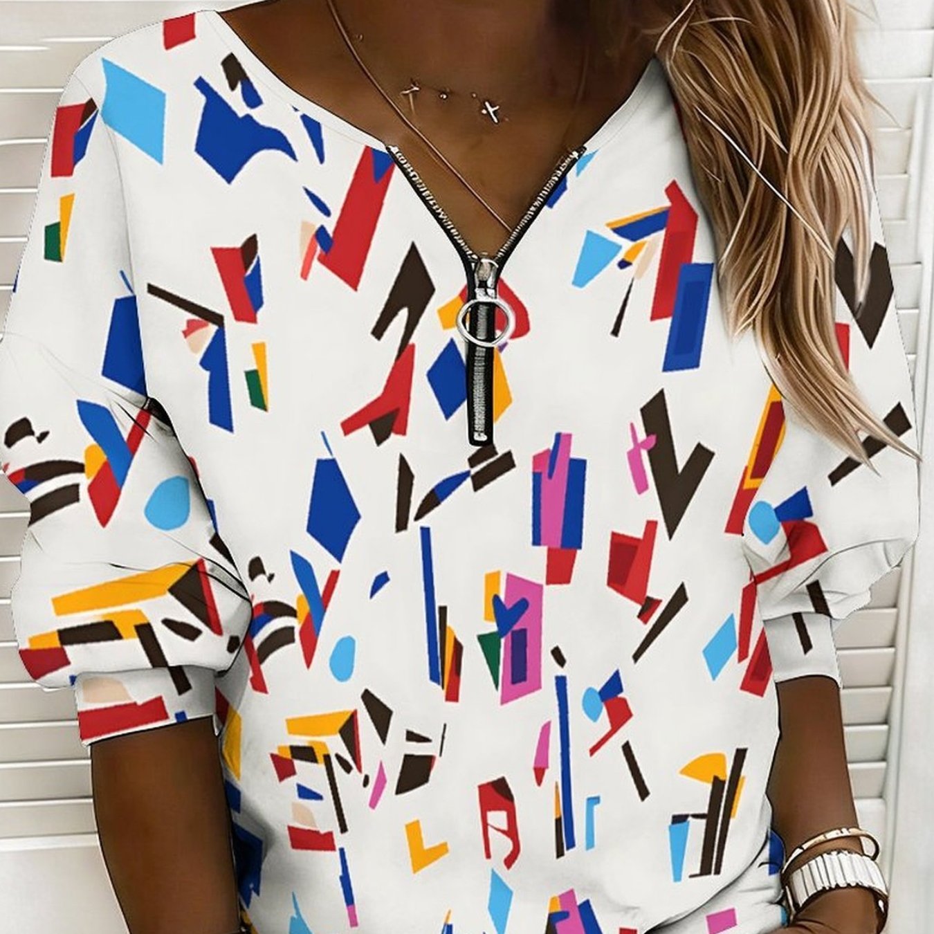 Image of Plus Size - Women's Zip-hem Sweatshirt With Trendy Prints. Made Of Soft, Skin-friendly Fabric, It Has A Relaxed, Figure-flattering Fit And Serves As A Versatile, Attractive Pick For Daily Commutes