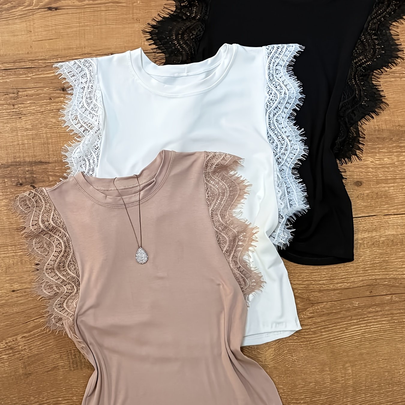 E-shop 3-teiliges Sommermode Camisole mit Spitze, Patchwork, Rundhalsausschnitt, leichtes, einfarbiges, lässiges, ärmelloses Top, elegante