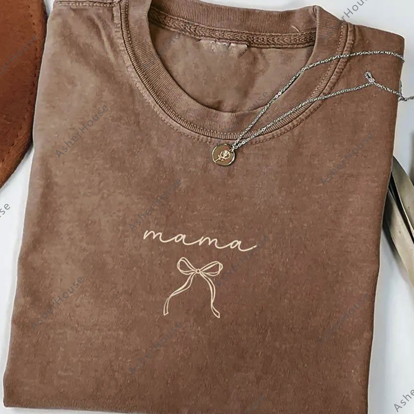 250g Cleaned, Heart T-shirt, Premium Batik Vintage Style Brand Tee, Ladies' T-shirt, Women's Summer Apparel, Summer Tee, Halloween Present, Ideal Gift