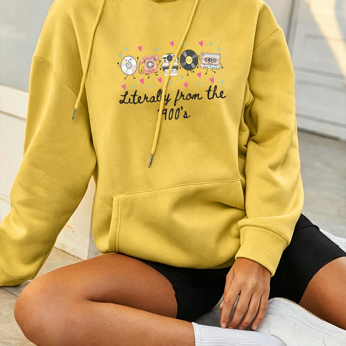 Image of Autumn Winter Women's Hoodie With Retro Telephone Print And Pink Heart Decor, Y2k Casual Drawstring Pullover Top