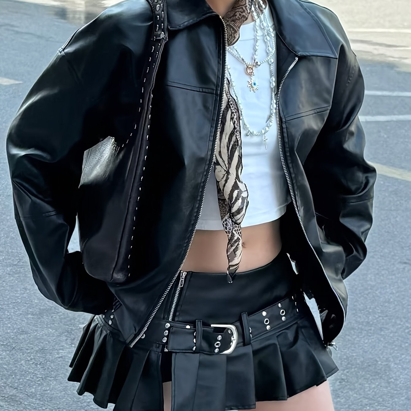 E-shop DP042329#73718 Elegante einfarbige Damenjacke aus PU mit Revers, Reißverschluss langen Ärmeln