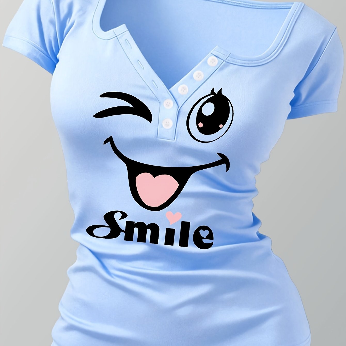 E-shop Kleine Slim-Fit-Passform, Künstlerisches Lächelndes Gesicht-Muster, Damen-Hot-Outfit-Kleidung mit Knopfleiste, Würziges, Design, Damen-T-Shirt