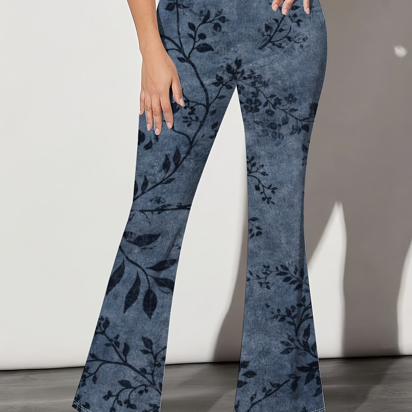 TEMU Women's Elegant Printed Flare Pants - Fabric With Stretch, Suitable For , Slim-fit Flare Pants