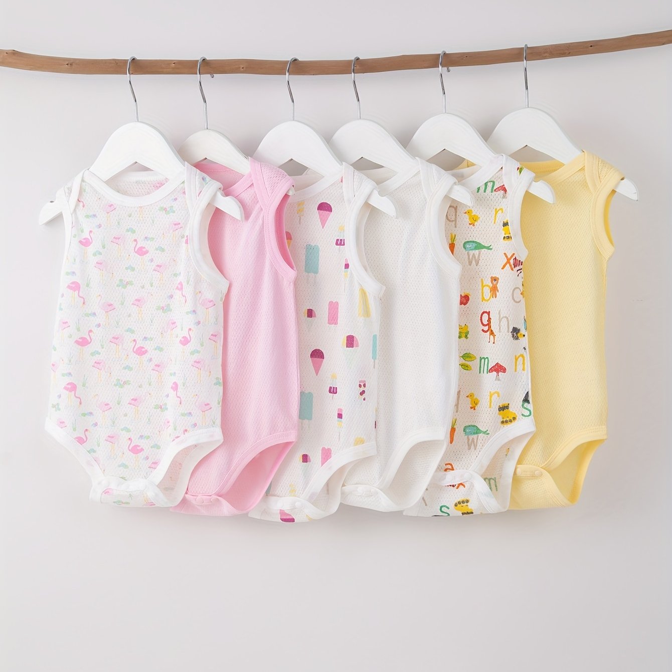4pcs Random Color Girls' Bodysuit Set - Soft And Comfortable Vest Romper, Lightweight And Breathable, Perfect Gift For Baby, Perfect For Outdoor