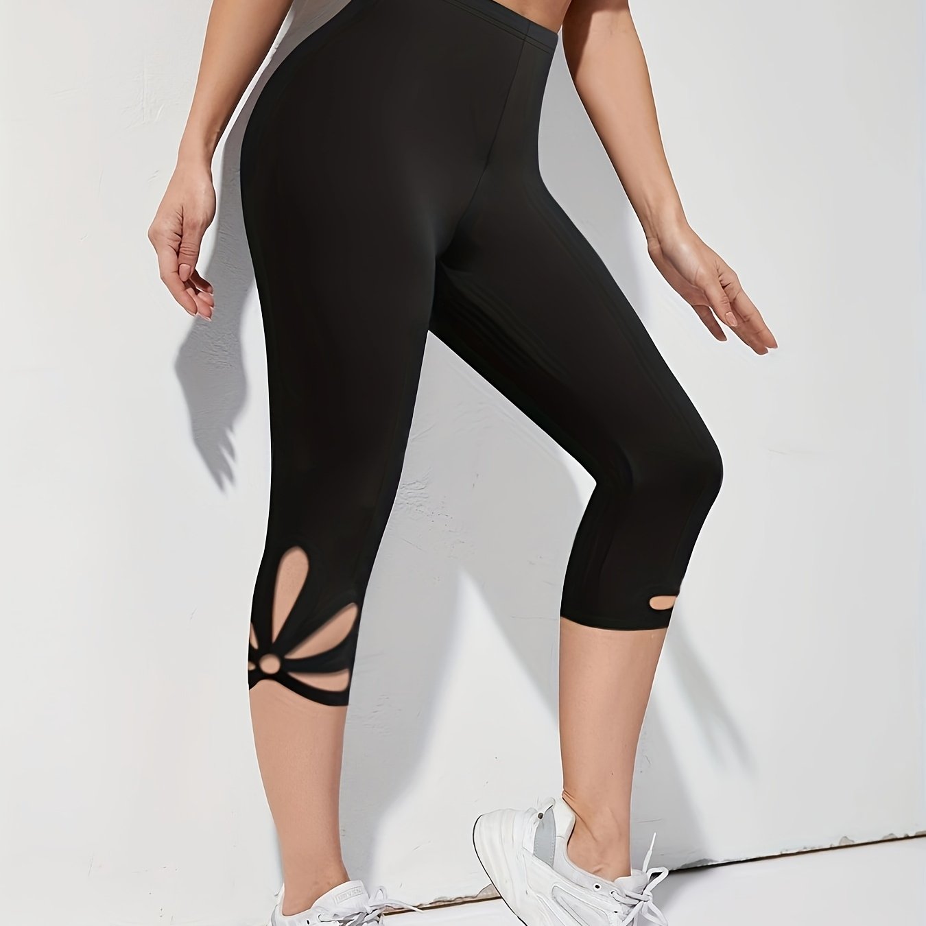 Women's Capri Leggings, Hollow-out Tights