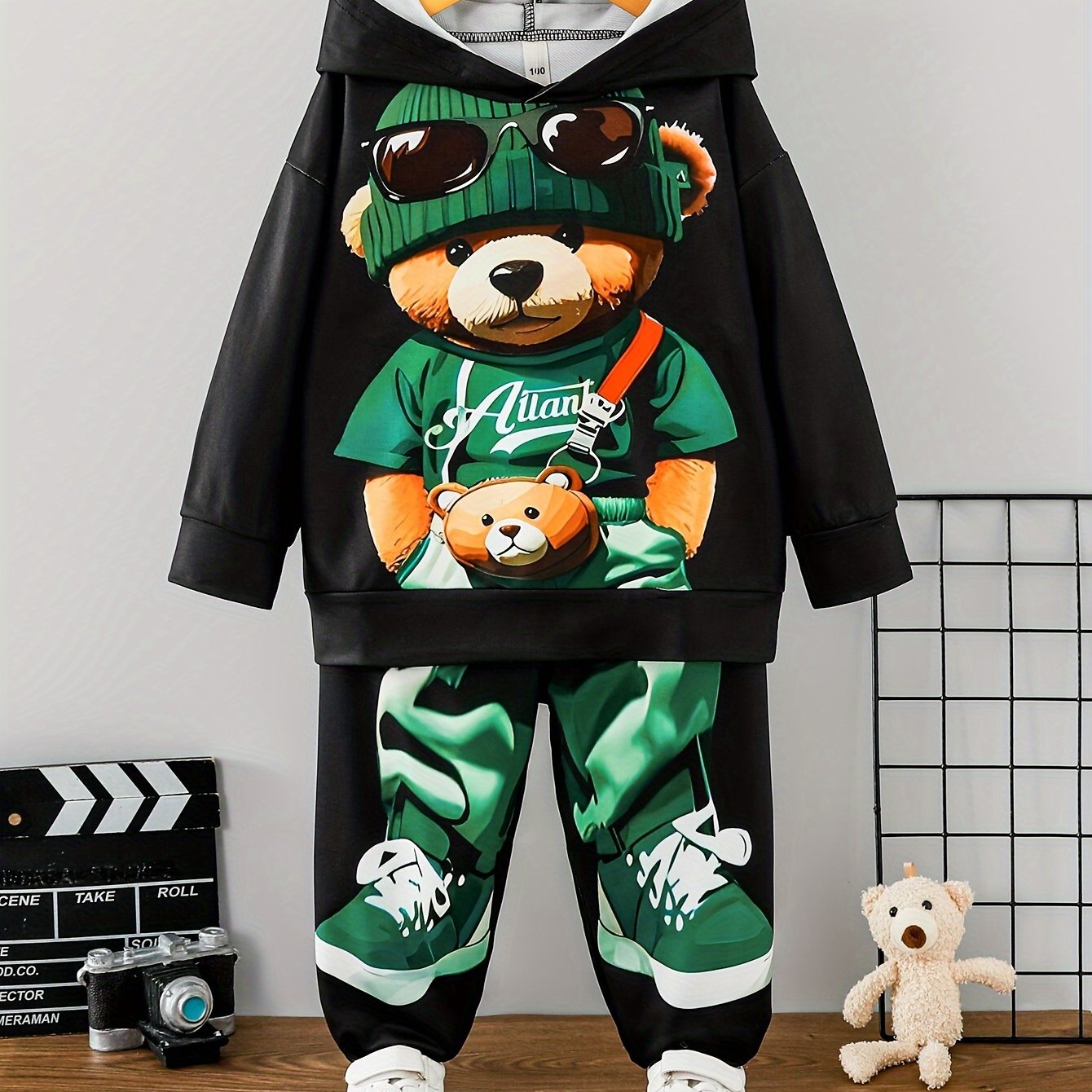 Image of 2pcs Casual Fashion Cool Cartoon Bear Pattern Long-sleeved Hooded Sweatshirt And Jogging Pants Set, Spring And Autumn Comfortable Versatile Trendy Clothing, Used As A Gift, For Outdoor