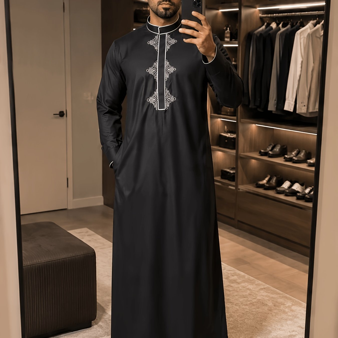 Image of Men's Black Arabic Thobe With White Embroidery - Casual Long Sleeve Stand Collar Robe For Eid & Daily Wear, Traditional Kaftan
