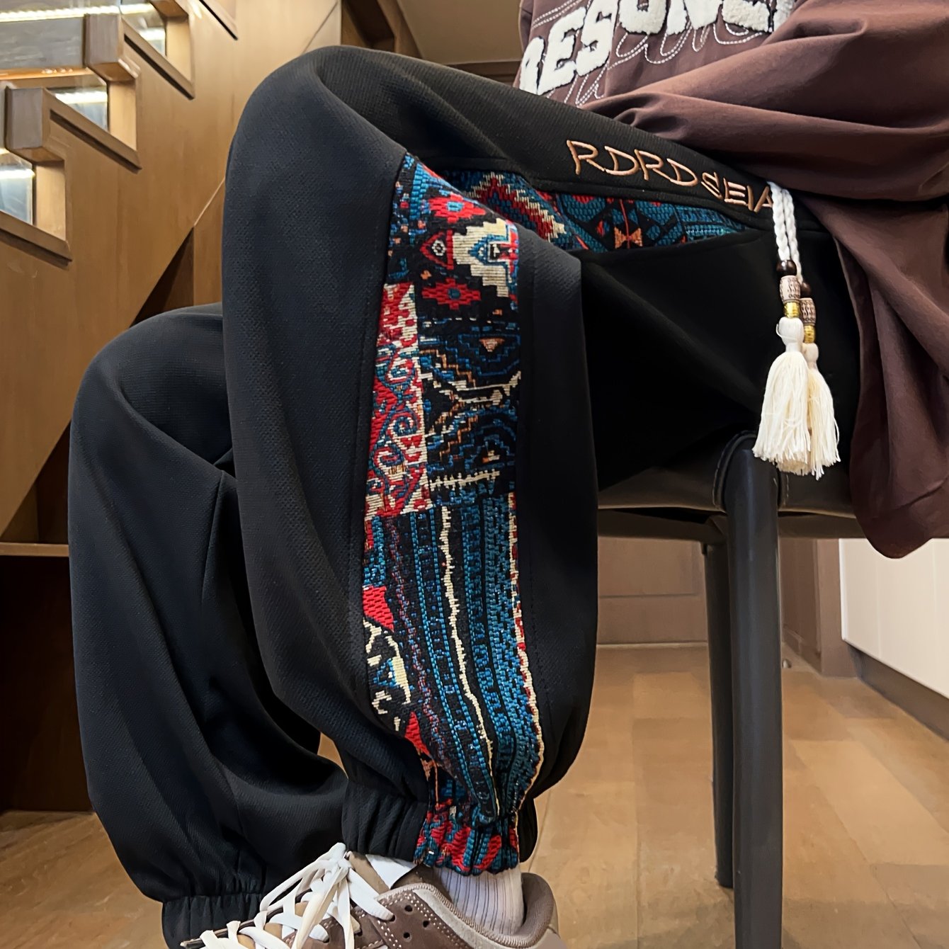 Image of Geng Yuan Middle Eastern Men's Fashion Long Trousers Ethnic Style Letter Embroidery Casual Tapered Pants Athletic Long Pants
