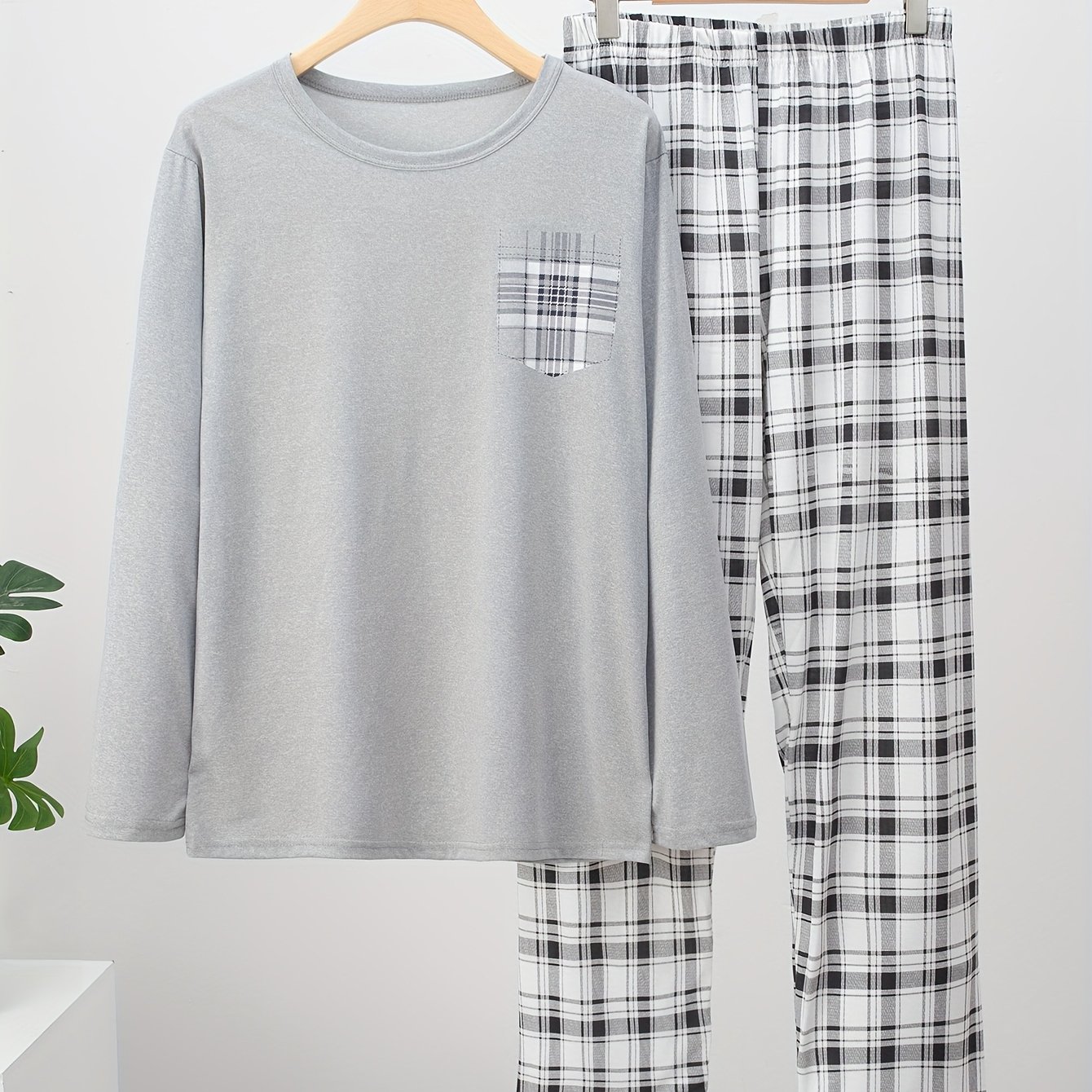 E-shop 2-teiliges Herren-Set mit langärmligem Oberteil und Hose, 2-teiliges Herren-Loungewear-Set, grau-weißes Set mit kariertem Print