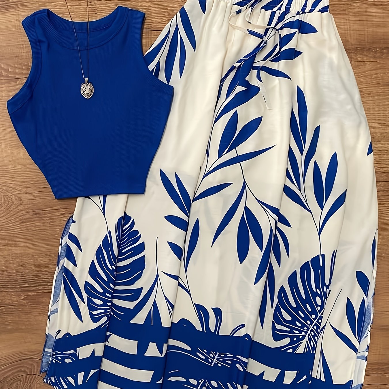 2pcs Set Summer Women's Casual Vacation Tropical Print Half Skirt And Solid Sleeveless Top M11