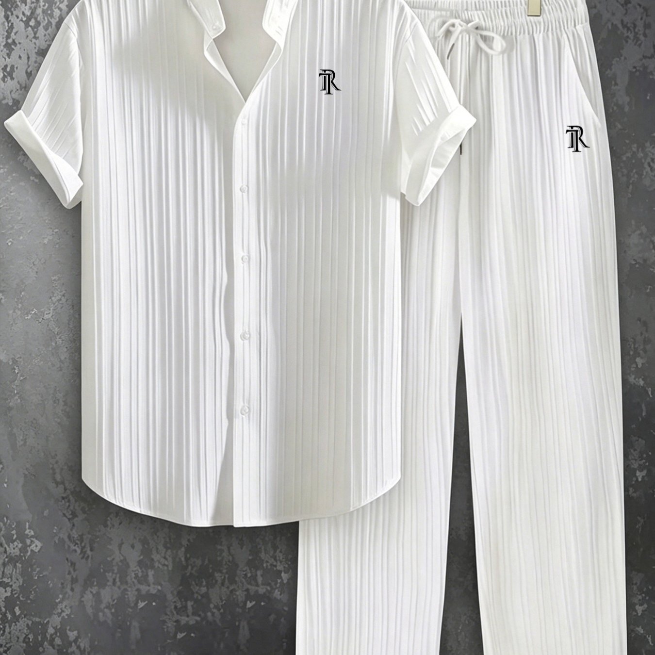 TEMU New Summer Men's Printed Set, Blending Y2k Vintage Style With Anime Fun And Meme Elements. Features An Elegant Letter Logo And A Simple,