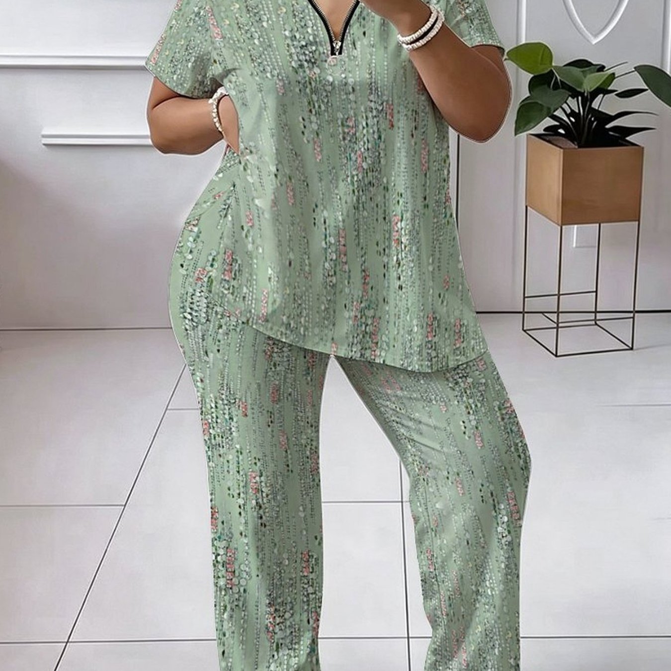 Plus Size, Women's Suit, Plus-size Women's Suit, Full-body Floral And Tree Pattern, Casual Party, Comfortable Material, Stylish And Unique Short-sleeve Top, Comfortable And Breathable Pants Set