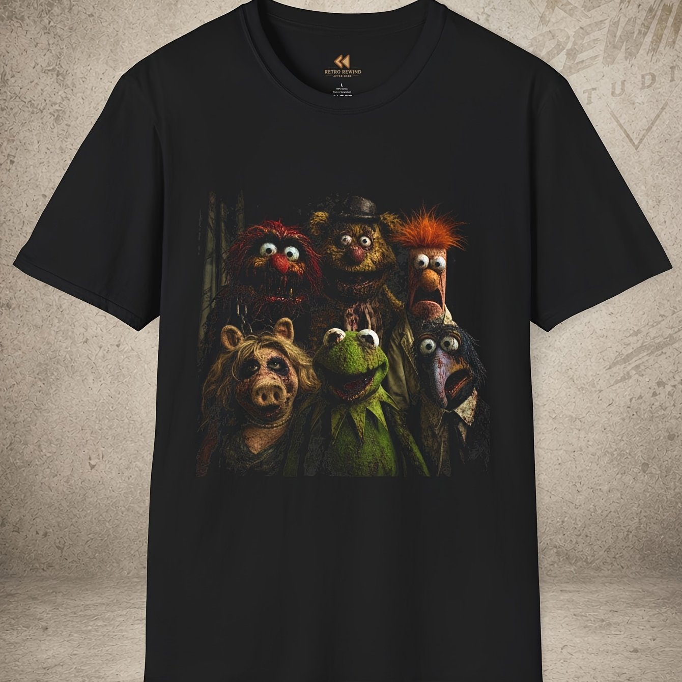 Image of Horror Print T Shirt Twisted Haunted Puppet Style Suitable For Fans Ideal Spooky Themed Parties Casual Wear Fit Black Crew Neck 180g Pure Cotton T Shirt Sizes S To 3xl