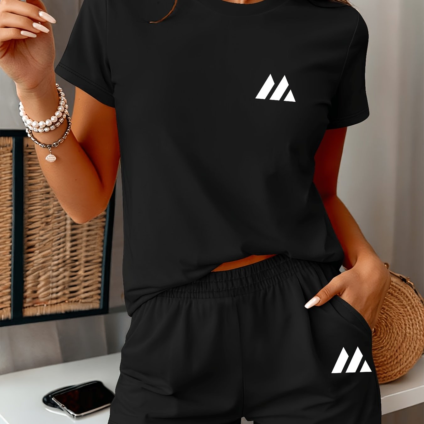 TEMU Women's Spring Summer Casual Set, Easy Geometric Print Top And Shorts 2pcs Set, Versatile Comfortable For Daily Leisure And Outdoor, Women's