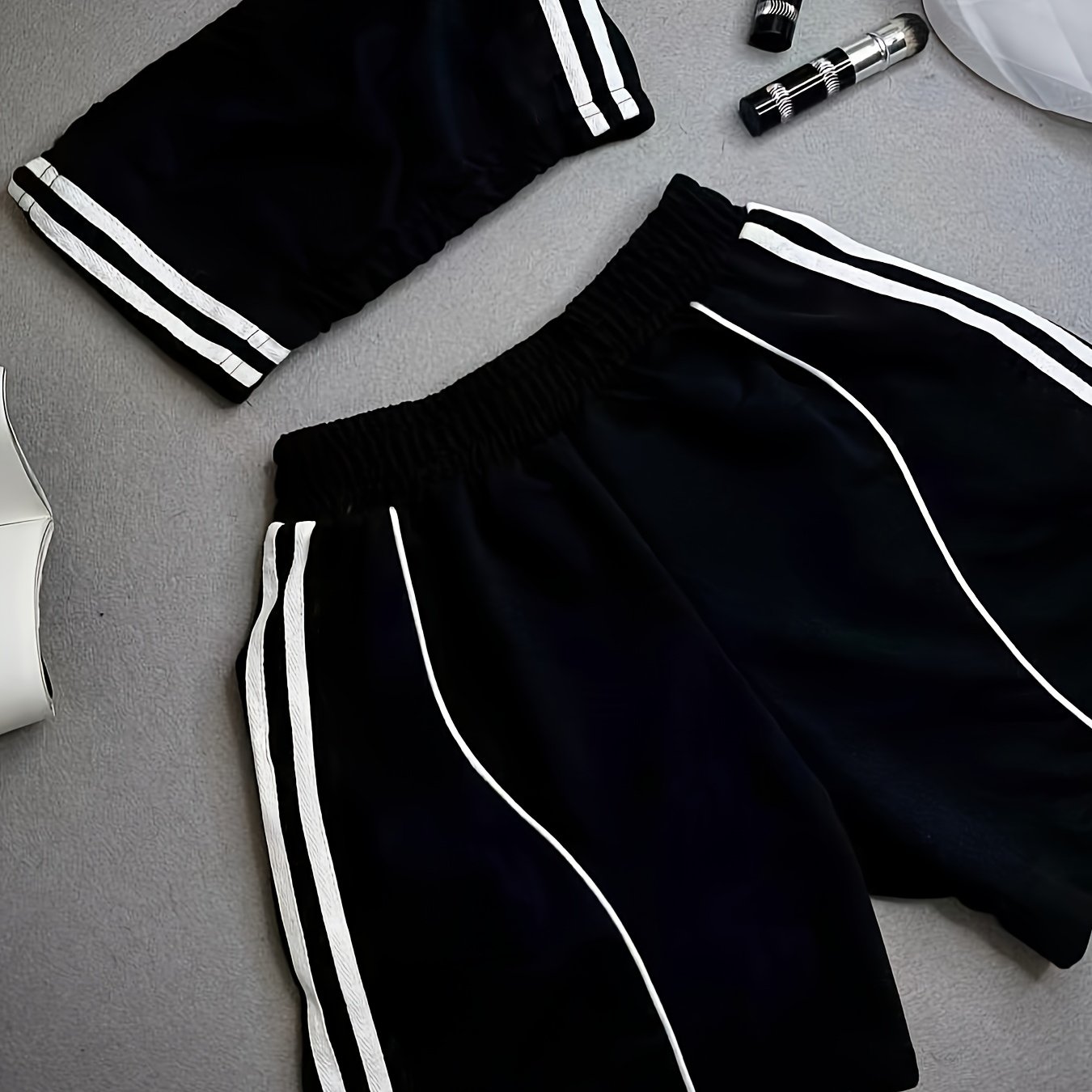 TEMU Black Background With White Two-stripe Decoration Shorts, Elastic Waistband Design, Loose Fit, Matching Same-element Tube Top, Casual And