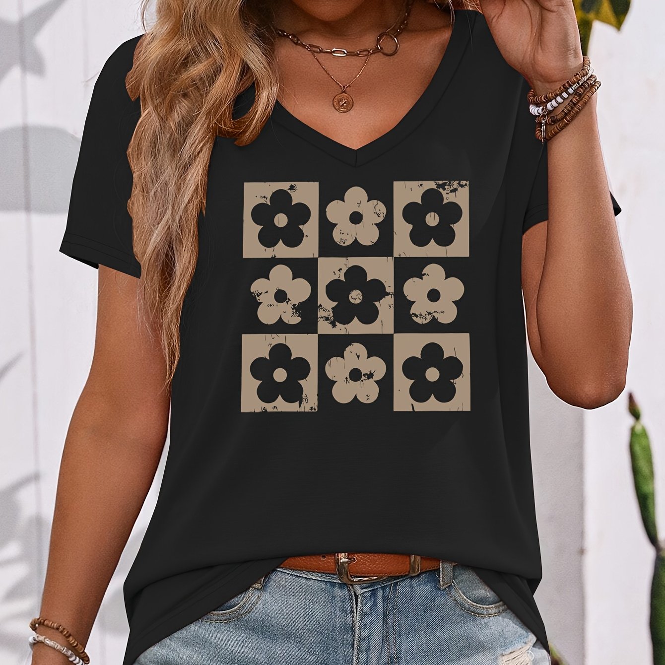 TEMU Brown And White Floral Print Printed V-neck Short-sleeve T-shirt, For Everyday Streetwear, Simple And Casual, Suitable For Leisure And S, Family