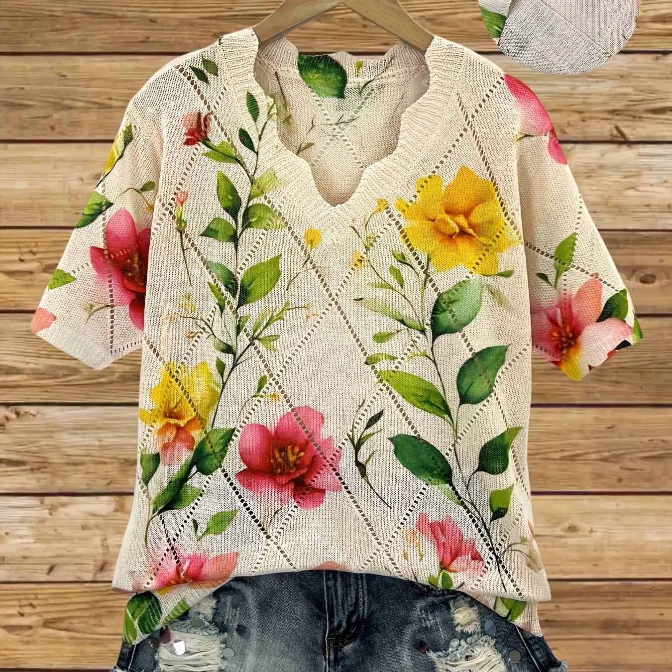 TEMU Plus Size, 2d Flat Pattern Spring/summer Fashion New Style Pullover V-neck Short Sleeve Women's Top With Floral Pattern Flat , Trendy Women's
