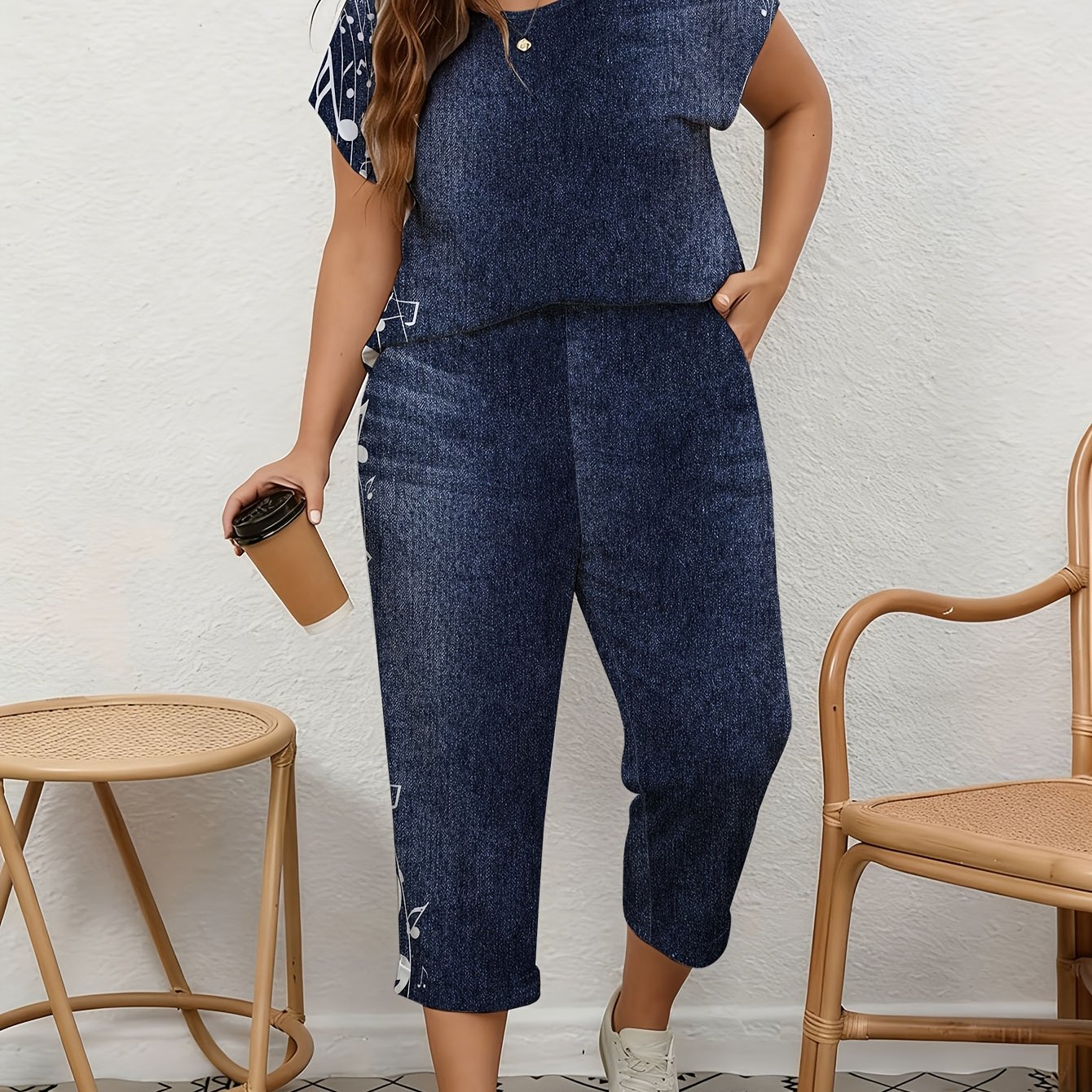 Image of [printed Pants - Not Denim Fabric] Ladies' 2pcs Set, Round Neck Short-sleeved Top With 7/8 Pants, Denim Texture + Musical Note Print, Suitable For Daily And Casual .