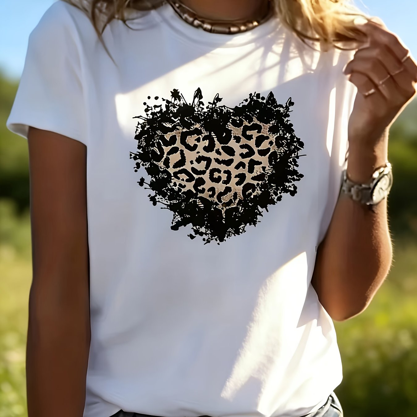E-shop Elegante Damenbluse, modisches Leopardenmuster , lässiges Damen T-Shirt mit Rundhalsausschnitt, bequem, stilvoll, einfach, elegant