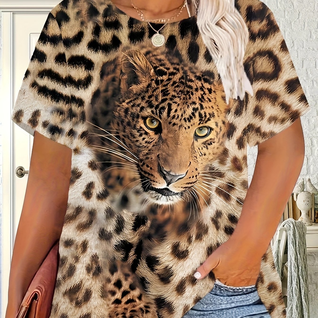 TEMU New Women's Short Sleeve T-shirt Women's Casual Short Sleeve T-shirt - Leopard Print Element Walking Leopard - Digital T-shirt Single Item