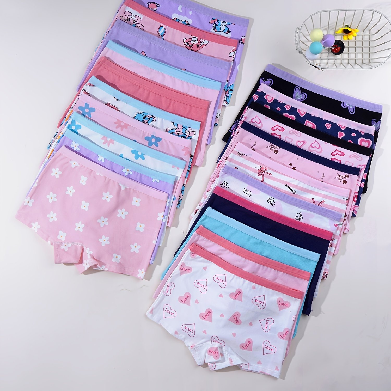 Random 10pcs Pc: Girls' Cute Cartoon Print Underwear, Soft, Comfortable, And Breathable Everyday Briefs, Suitable For