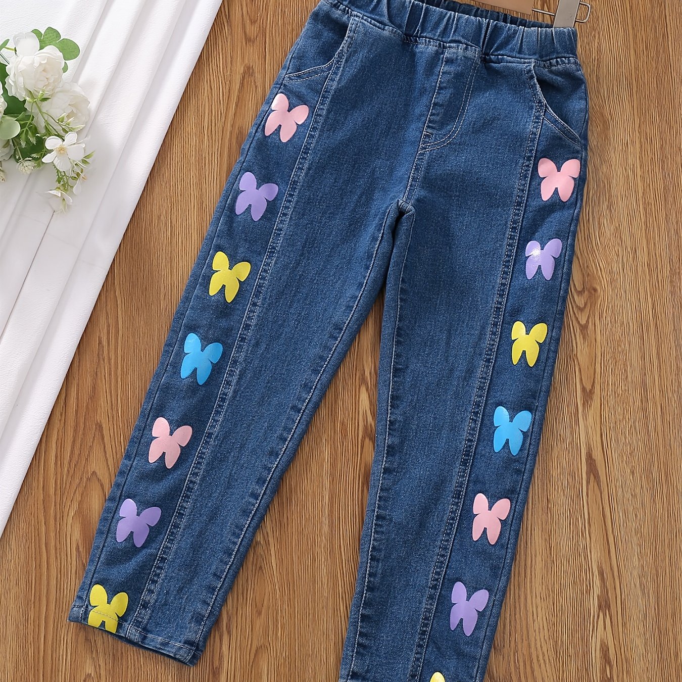 Girls' Slim Fit Denim Pants With Colorful Print