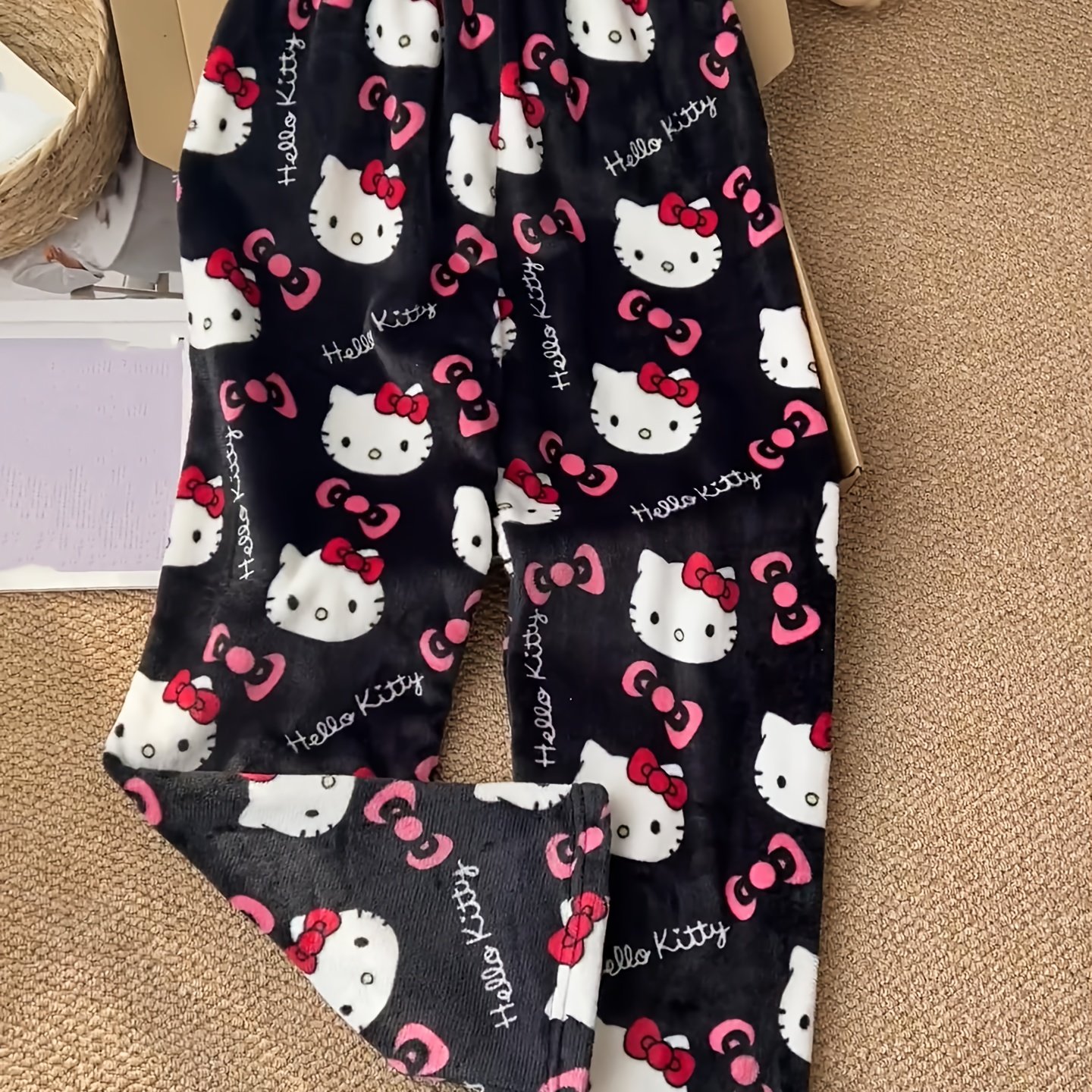 Image of Hello Kitty New Women's Pajamas With Long Pants, Soft And Comfortable Casual Loungewear, Plus Size European And American Sizing, Unisex Loose Fit, Matching Couple Pajamas