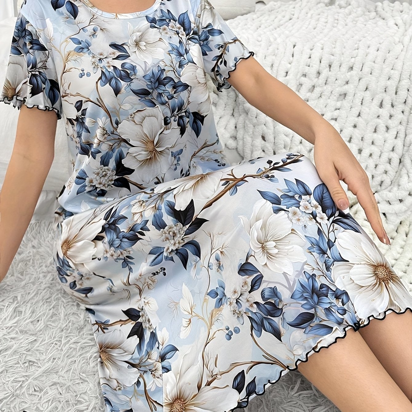 Plus Size Round Neck Short Sleeve