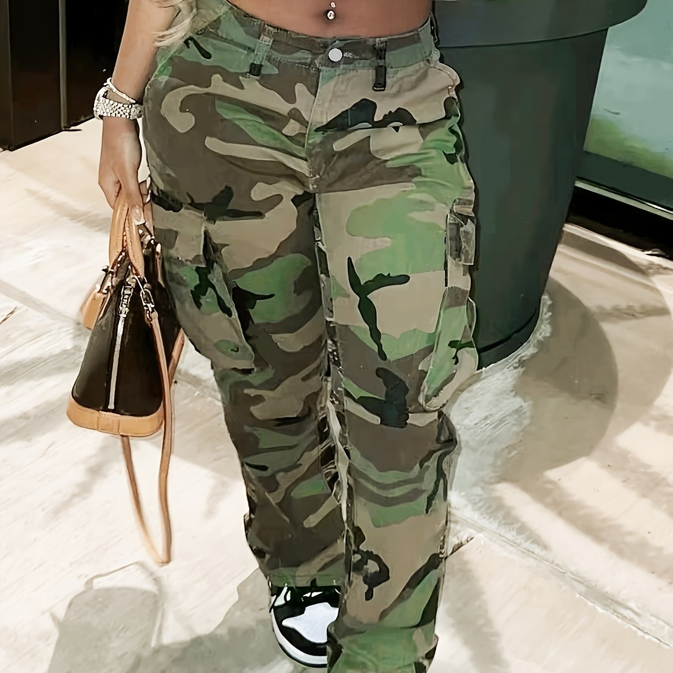 Image of Women's Plus Size Camouflage Workwear Jeans - Multi-pocket Pants With Elastic Washed Fabric, Machine Washable Suitable For , Casual Outdoor & Casual Attire, Non-stretch For Any Occasion