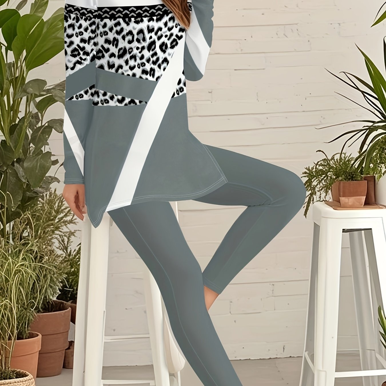 Image of Women's Set, Geometric Pattern Leopard Print Element, Beautiful And Pretty Side-slit Long Sleeve Top And 9-length Skinny Pants Set, Autumn Women's Set