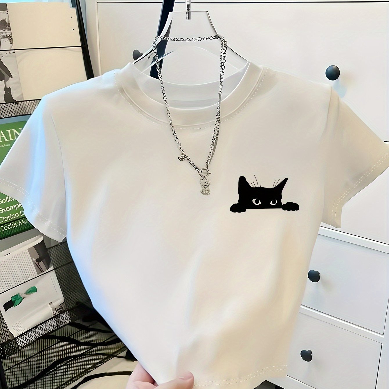 TEMU Women's Trendy Cropped T-shirt Featuring A Creative Black In A Casual Y2k Style, Stylish And Elegant, Made From Soft And Comfortable Fabric