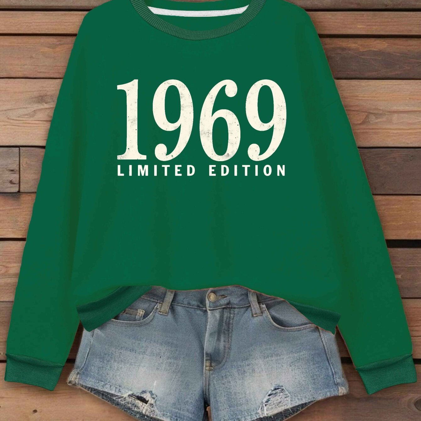 TEMU Women's Plus Size Sweatshirt Featuring A Distressed 1969 Design