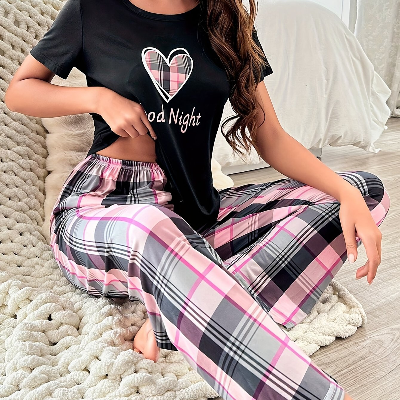Image of Women's -shaped Goodnight Pattern Short Sleeve Long Pants Casual Pajama Set