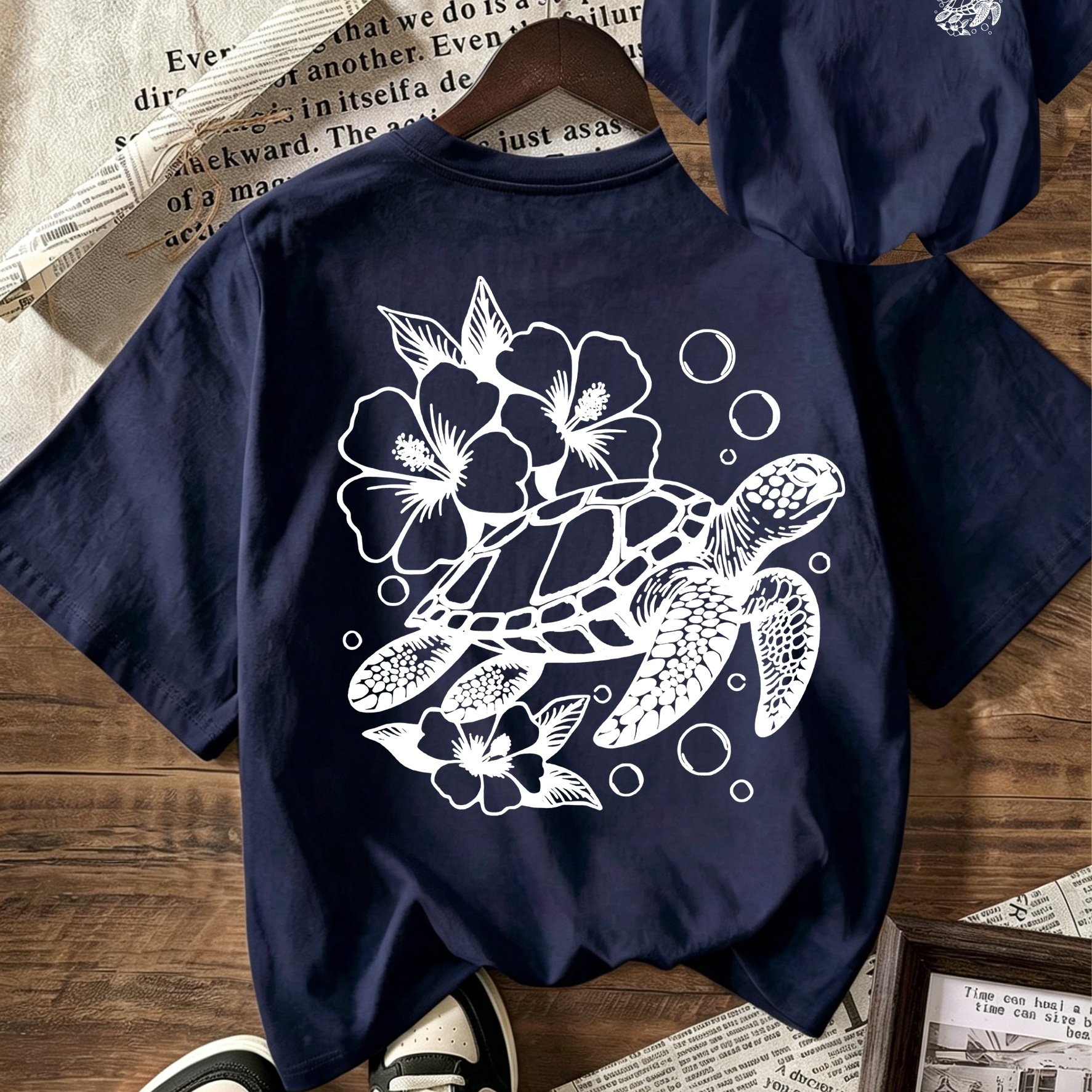 TEMU Women's Hawaiian Sea Turtle & Hibiscus T-shirt - Navy Blue Short Sleeve Crew Neck Suitable For Summer, Beachwear, Casual Outfits, Machine