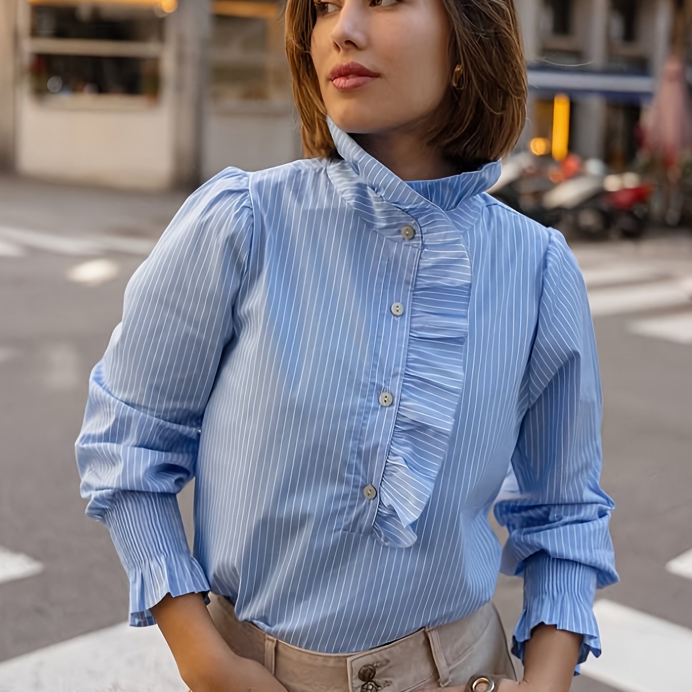 E-shop [2503] Laternenärmel Streifen Button-Up Top