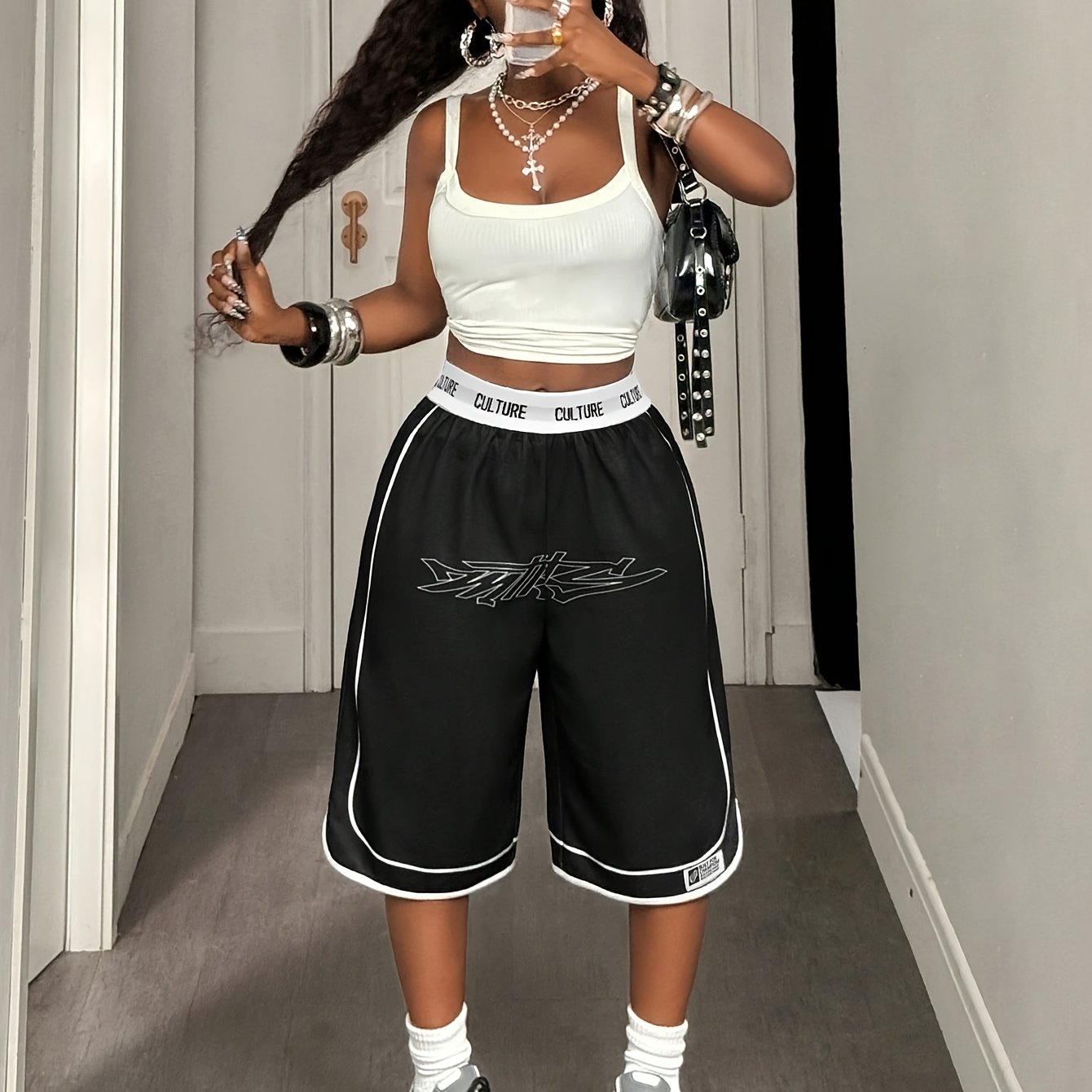 Image of Women's Fashion Contrast Narrow Waistband High-waist Letter Pattern Style Elastic Waist Loose Shorts Pb-1180