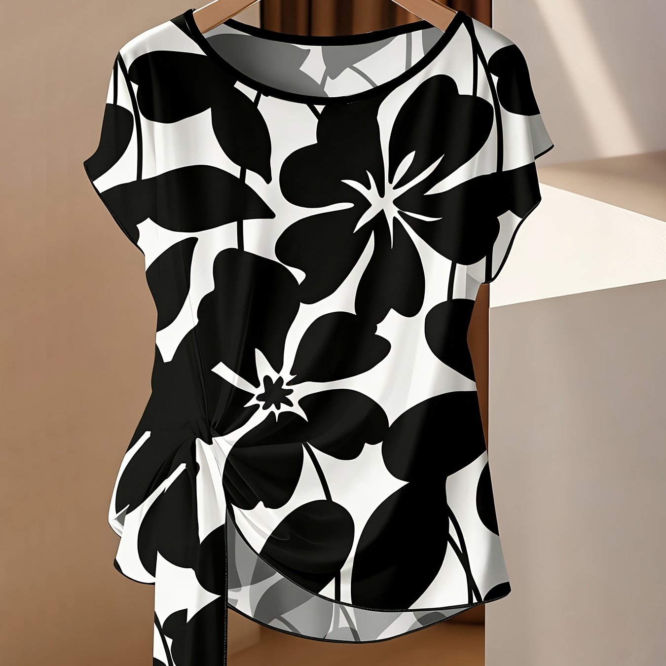 TEMU Plus Size - Plus Size - Women's Plus Size Loose Fit Vacation Casual Summer Cool Tropical Plant Floral Print Batwing Sleeve Tie Round Neck Top