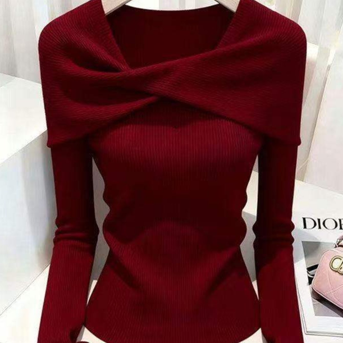 TEMU Haut tendance pour femme à croisement sur le devant, couleur unie, pull à manches longues et coupe ajustée, T-shirt doux et extensible pour un