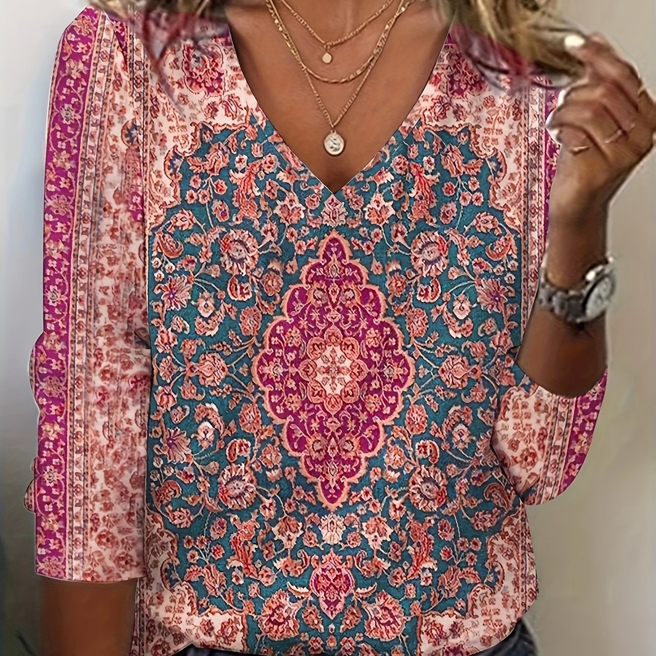 Cross-border Western Women's Fashion Casual Loose Ethnic Print V-neck T-shirt