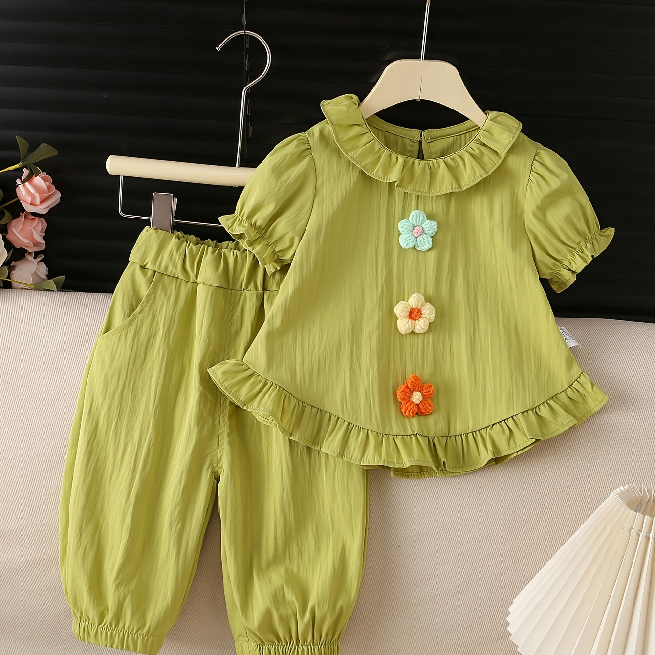 Image of 2pcs Set: Three-dimensional Flower Bubble Sleeve Top And Leg-tied Pants Casual Fashion Girl Suit, Suitable For Spring And Summer Wear, Suitable For Daily , Outdoor, Parties, Festivals, Photography