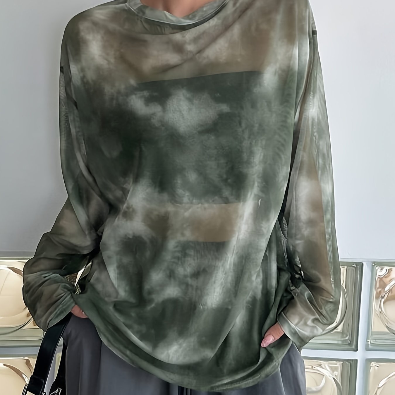 TEMU Summer Chic Gradient Green Ombre Long Sleeve T-shirt - Casual, Breathable Polyester, Crew Neck, Semi-sheer Women' Top