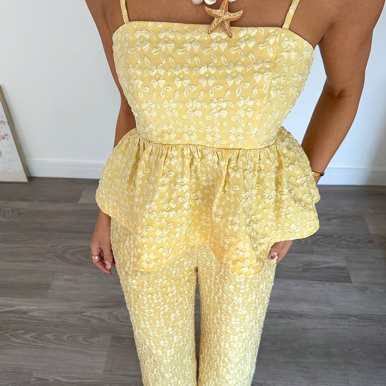 Ladies' Elegant Jacquard Ruffle Hem Halter Top And Pants Set
