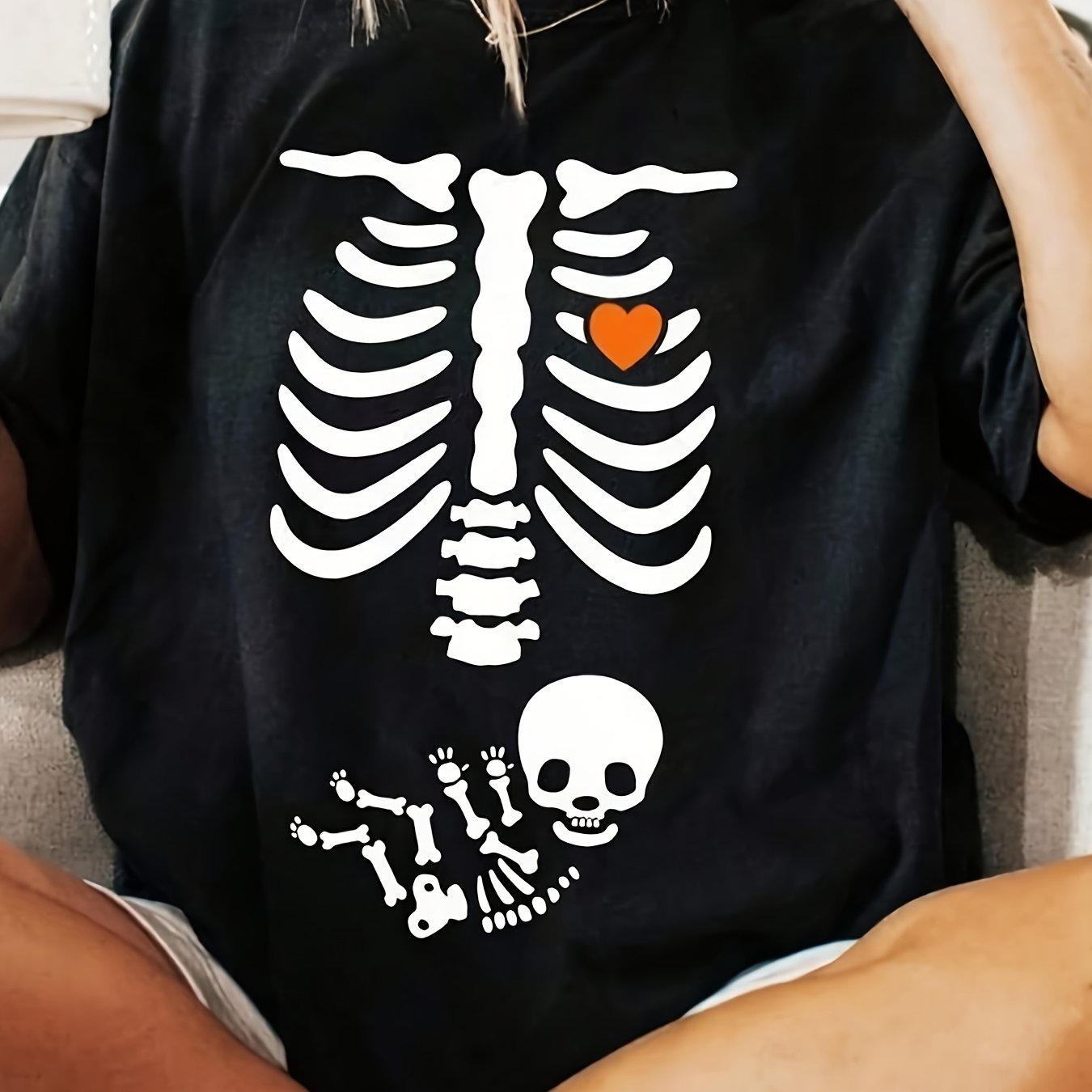 TEMU Skeleton Heart Print Design, Comfortable Round Neck Short Sleeve T-shirt, Perfect For Halloween Costumes | Versatile Women's Printed T-shirt For