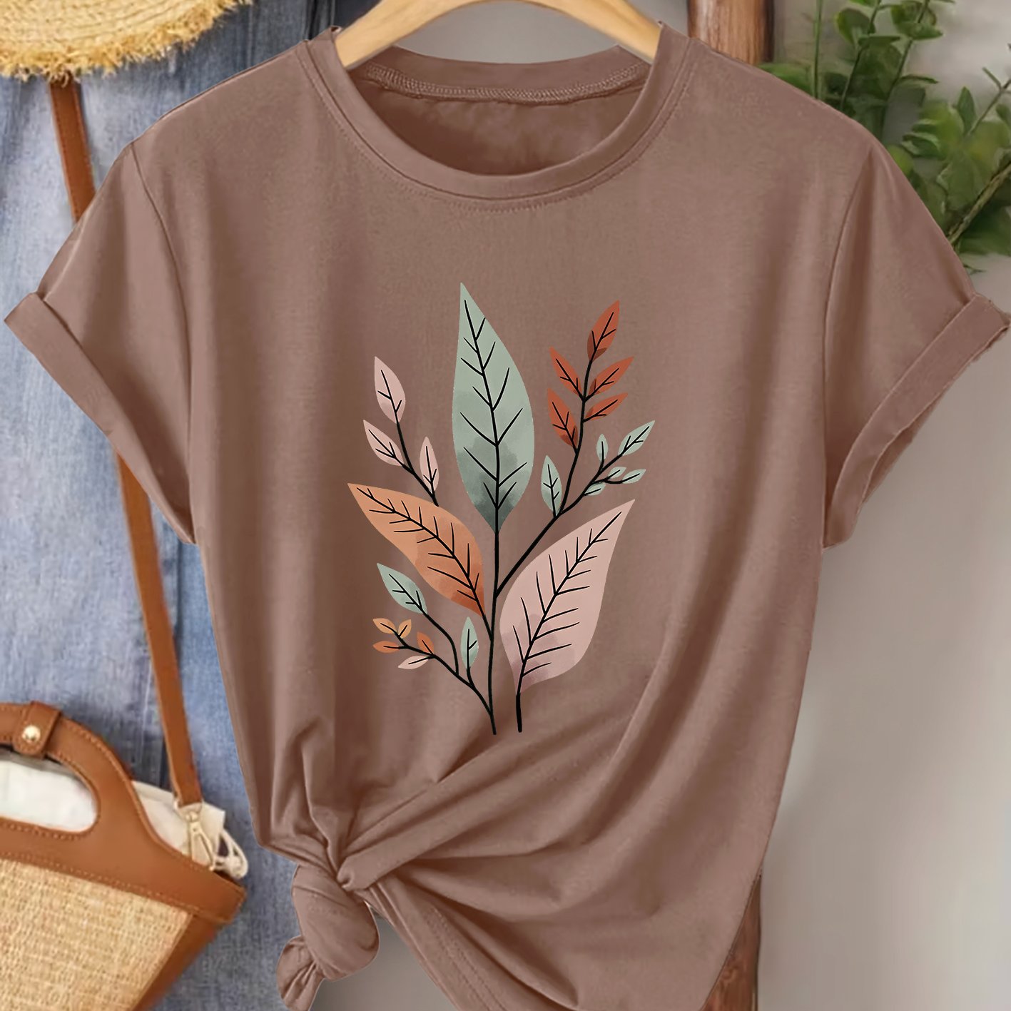 TEMU Women's Plus Size Summer T-shirt - Short Sleeve Round Neck -compatible Leaf Print Top | Non- Stretch Fabric Suitable For Commuting, Vacation,
