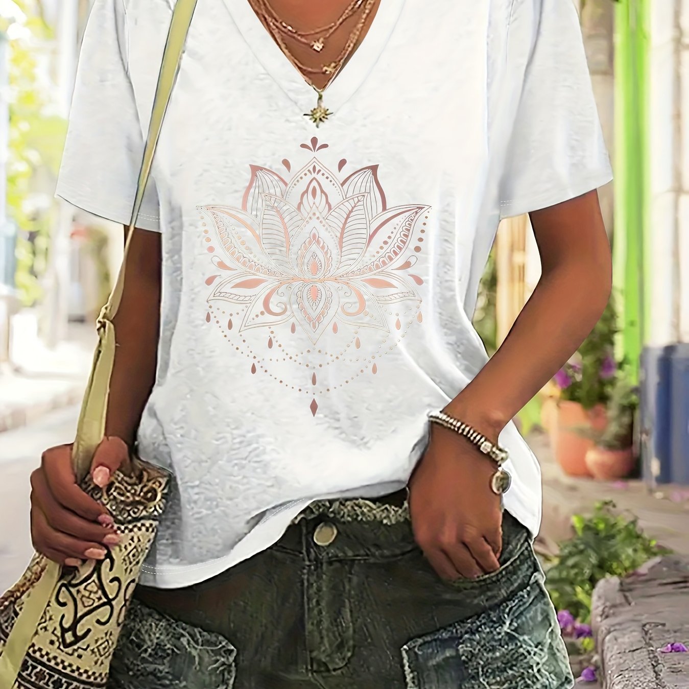 E-shop Plus Size Damen-V-Ausschnitt Kurzarm-T-Shirt - Atmungsaktives Dehnbares Buchstaben-Print Freizeitoberteil, Maschinenwaschbarer für Frühling &