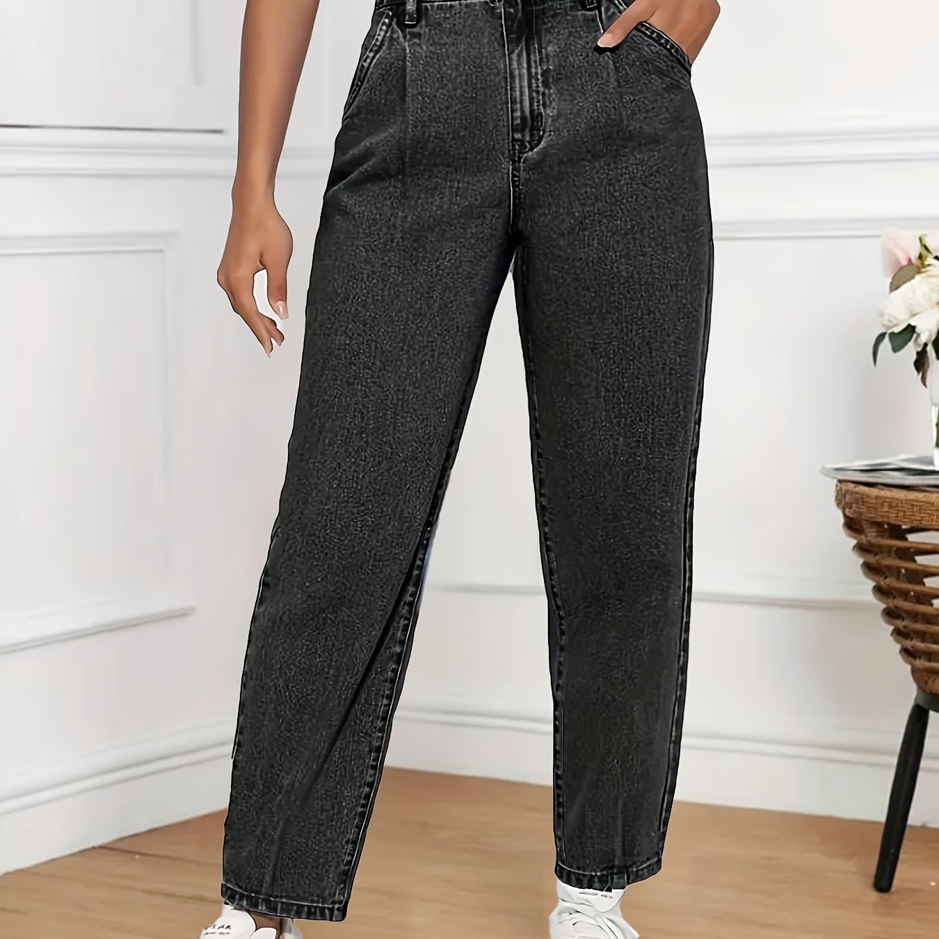 Image of Women's Elastic And Fashionable Tapered Pants, Suitable For Shopping And , Weekend Leisure, Outdoor Activities, Spring And Summer New Style, Classic Side-pocket Washed Black Denim Pants, Suitable For