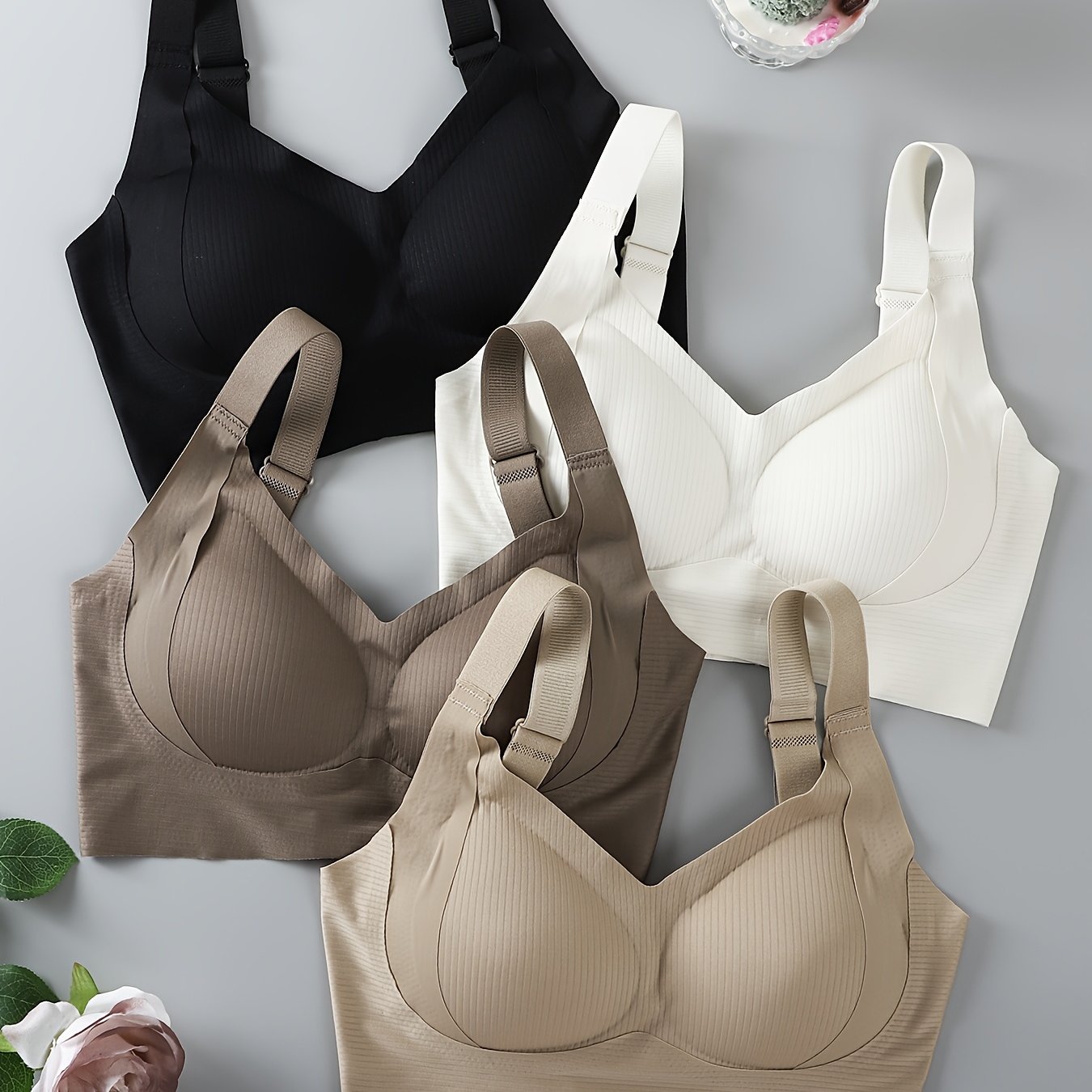 E-shop 4er Set Nahtlose Wireless Sport-BHs für Damen - Weiche Yoga-BHs mit mittlerem Halt, gestreiftes Rippdesign, verstellbare Träger und